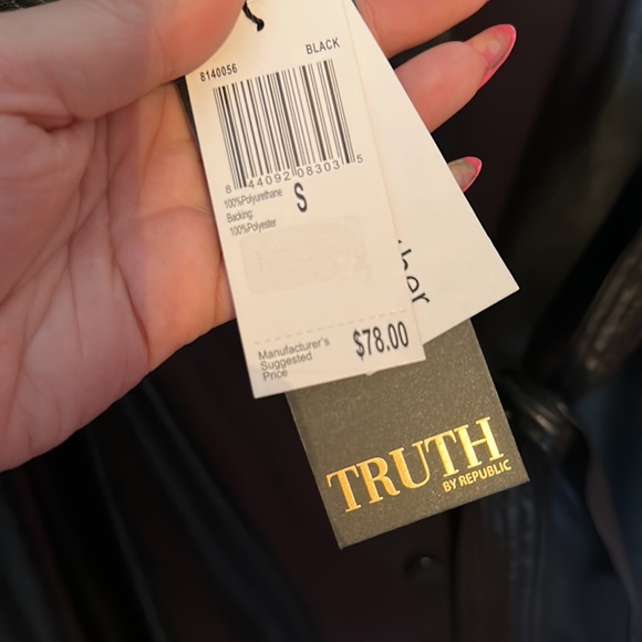 Truth pleather skirt - Picture 4 of 4